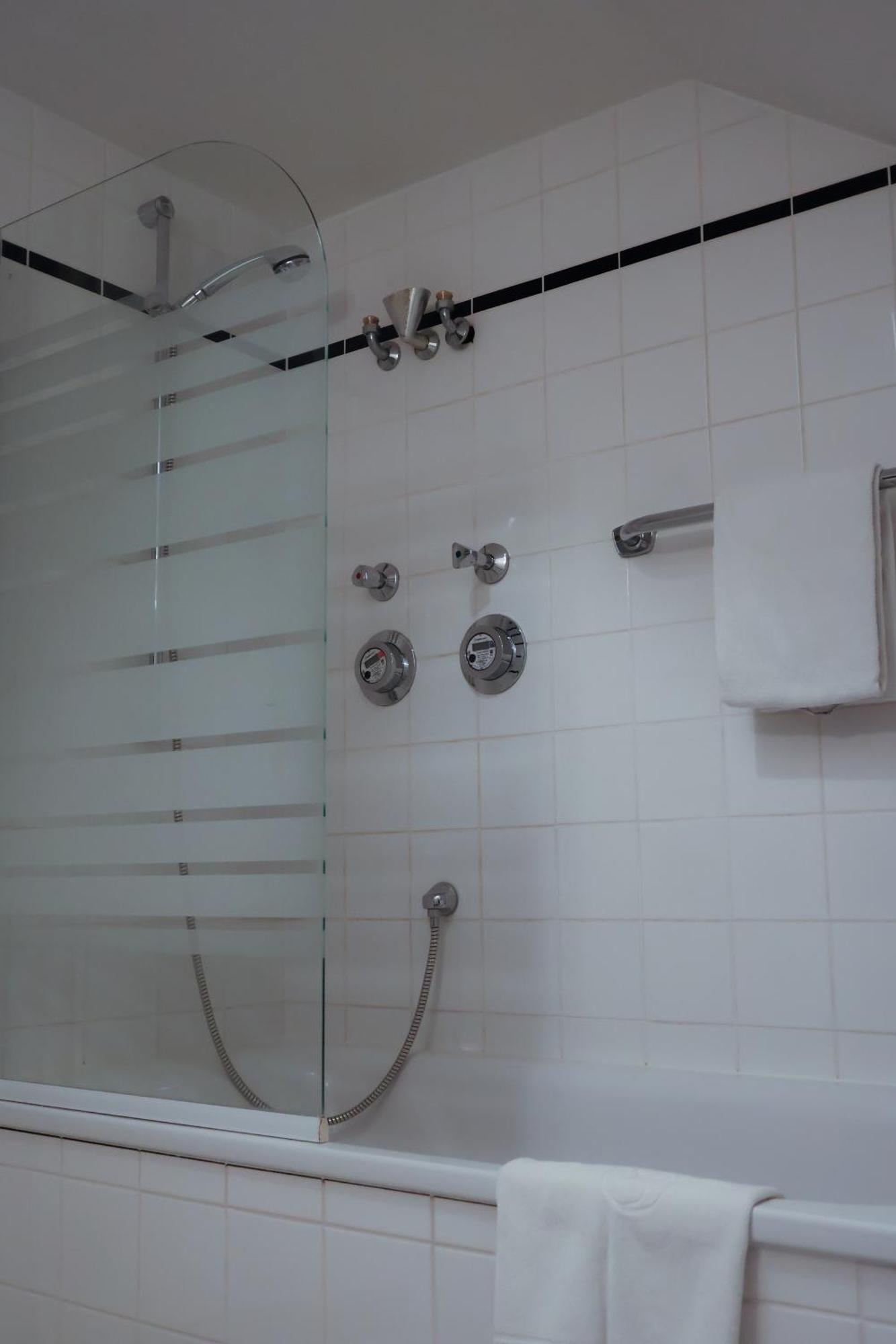 Alexxanders Apartments & Studios Chemnitz Room photo